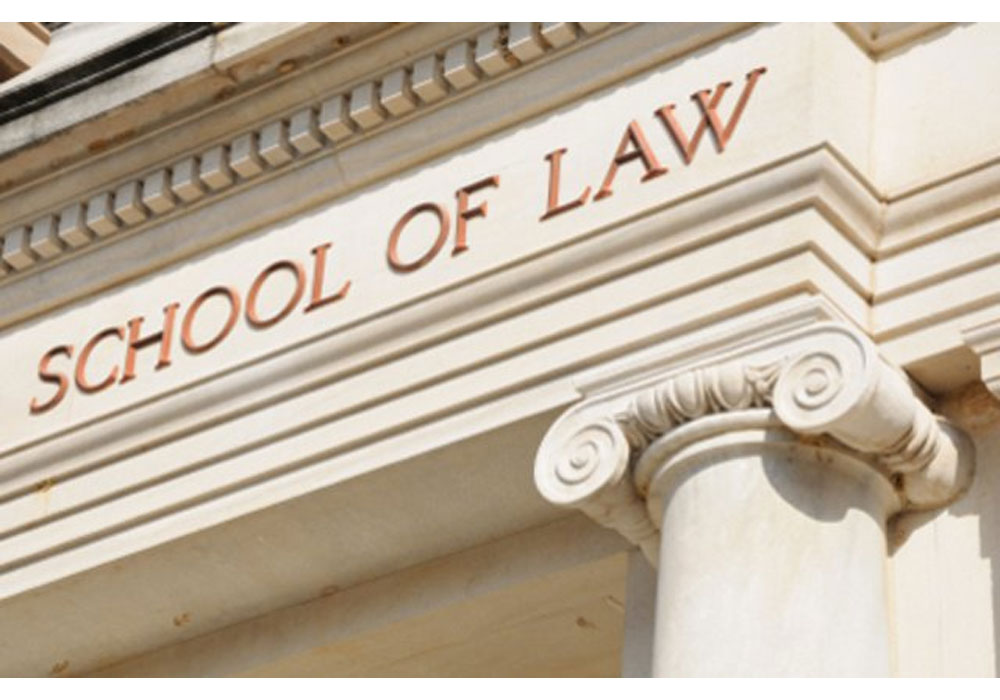 4 trường luật hàng đầu trên thế giới